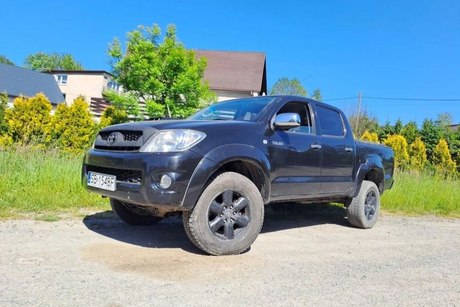 Продам Toyota Hilux 3.0 TD 2009 года в Днепре