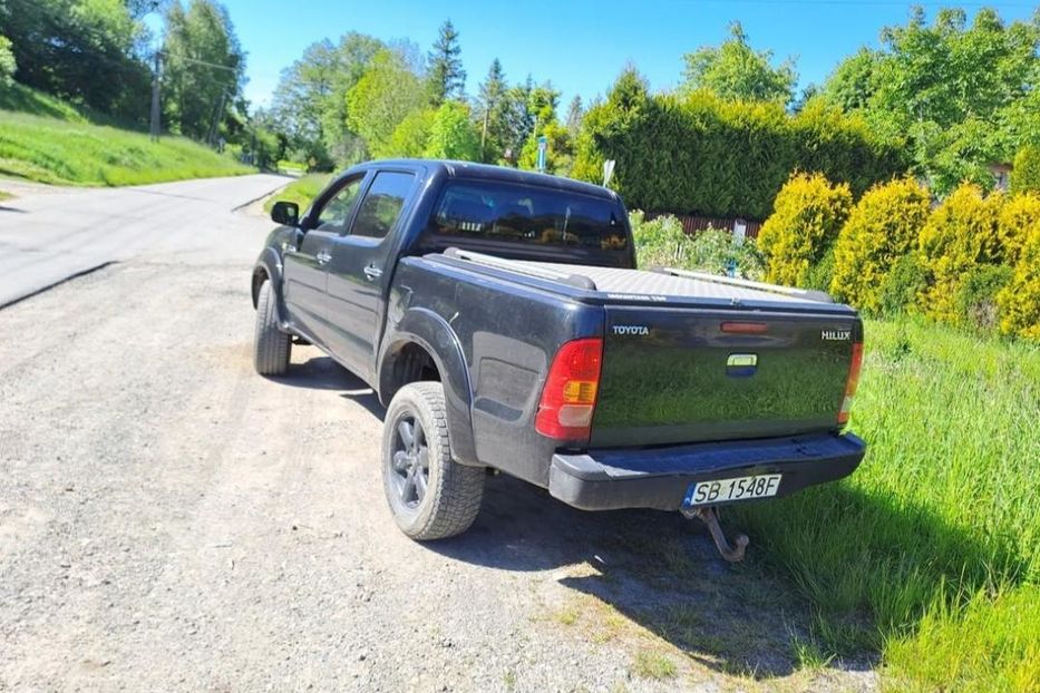 Продам Toyota Hilux 3.0 TD 2009 года в Днепре