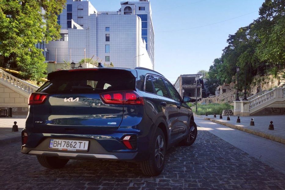 Продам Kia Niro LXS 2022 года в Одессе