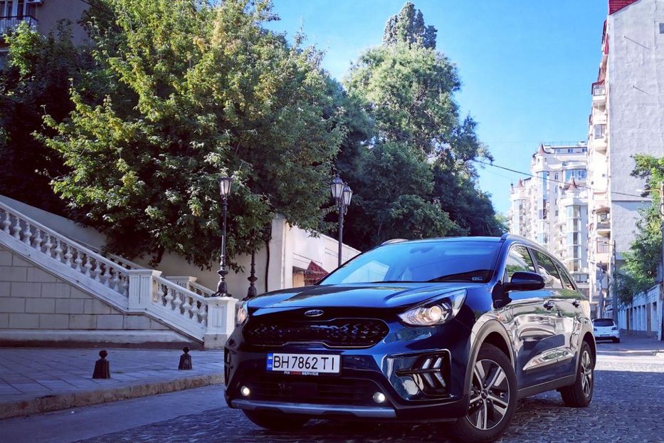 Продам Kia Niro LXS 2022 года в Одессе