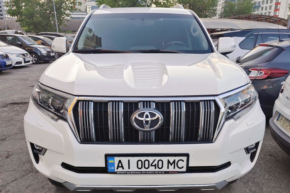 Продам Toyota Land Cruiser Prado 2020 года в Киеве