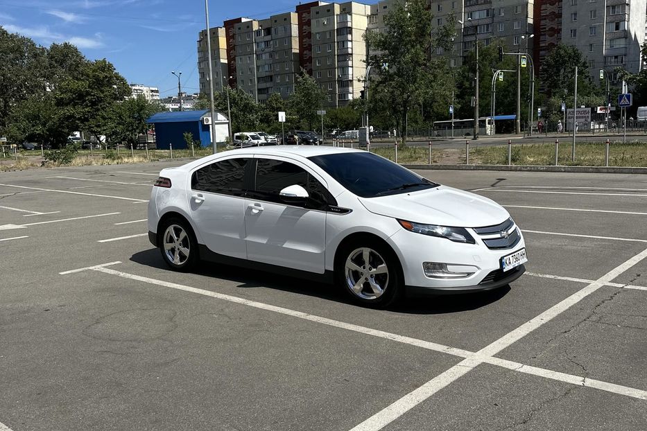 Продам Chevrolet Volt 2015 года в Киеве