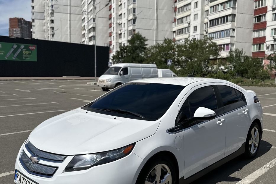 Продам Chevrolet Volt 2015 года в Киеве