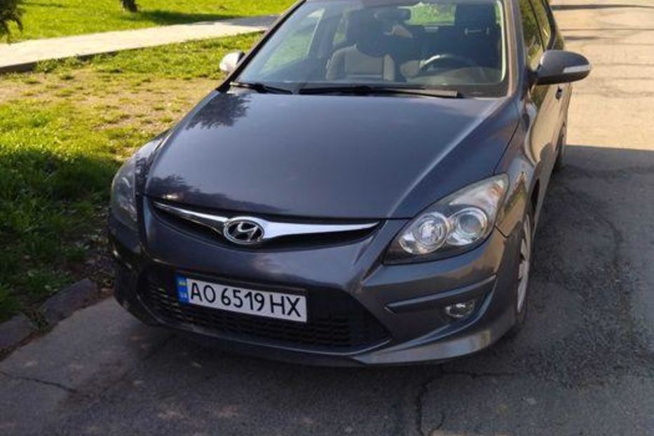 Продам Hyundai i30  2011 года в Ужгороде