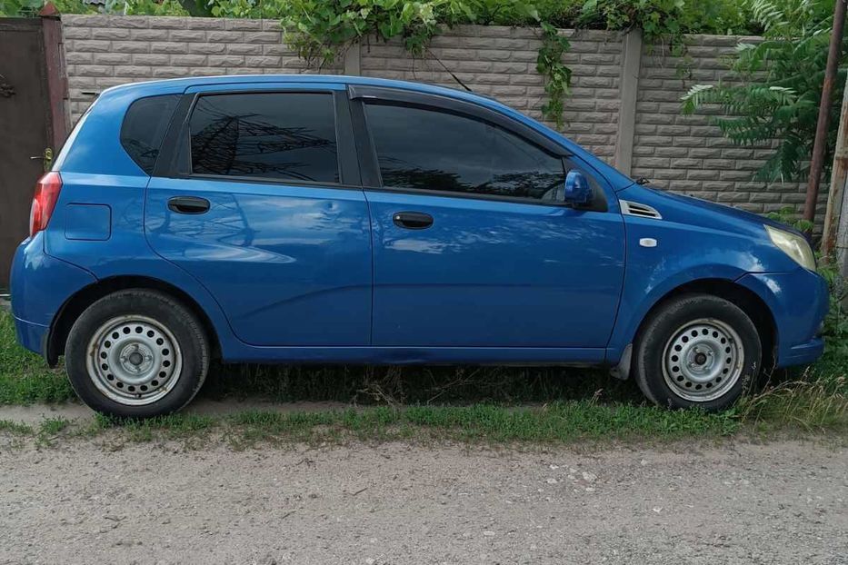 Продам Chevrolet Aveo 2010 года в Харькове