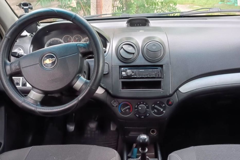 Продам Chevrolet Aveo 2010 года в Харькове