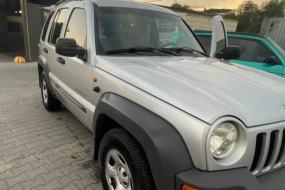 Продам Jeep Cherokee III покоління 2003 года в Львове