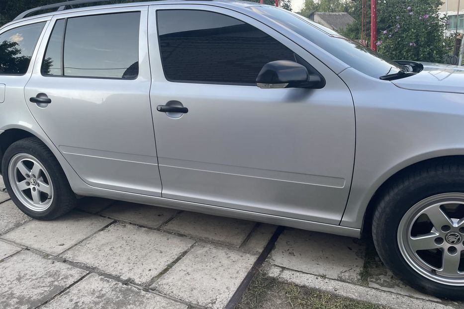 Продам Skoda Octavia A5 2008 года в г. Острог, Ровенская область