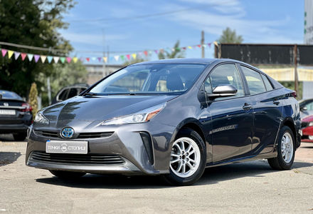 Продам Toyota Prius 2019 года в Киеве