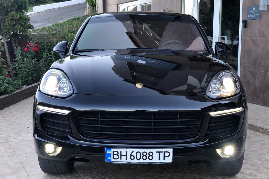 Продам Porsche Cayenne Рестайлинговая версия 2016 года в Одессе