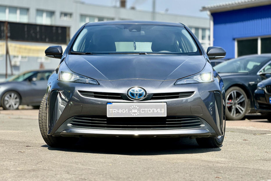 Продам Toyota Prius 2019 года в Киеве