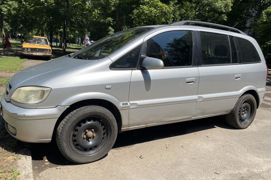 Продам Opel Zafira А 2002 года в Харькове