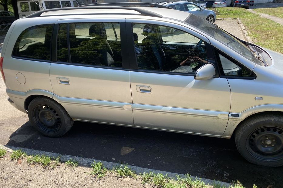 Продам Opel Zafira А 2002 года в Харькове