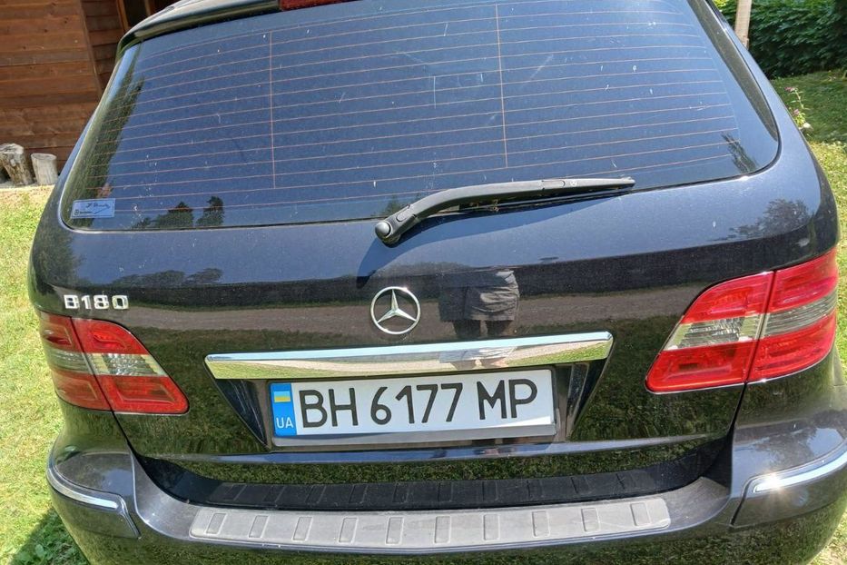 Продам Mercedes-Benz B 180 2011 года в Киеве