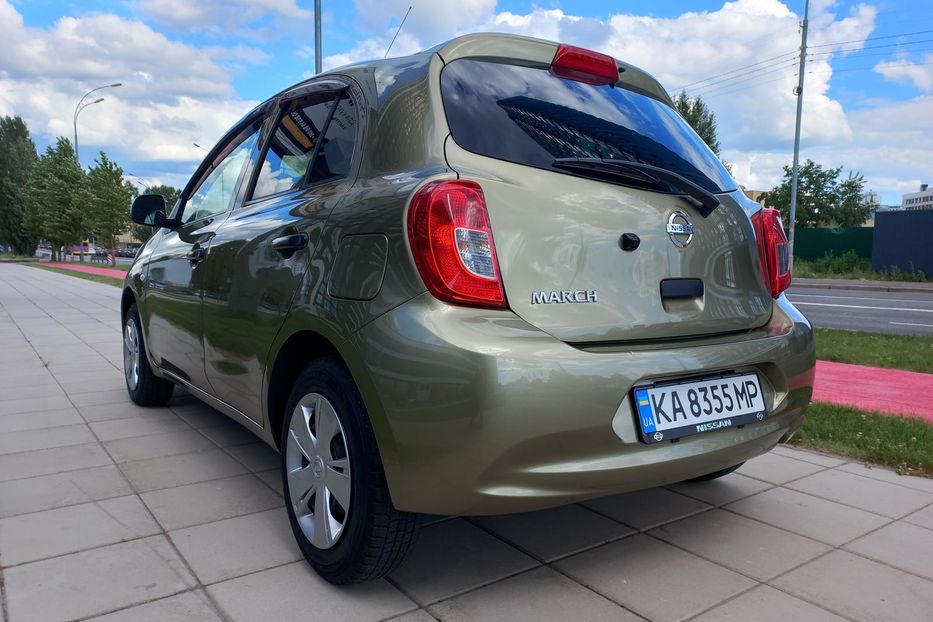 Продам Nissan Micra АКПП 2016 года в Киеве