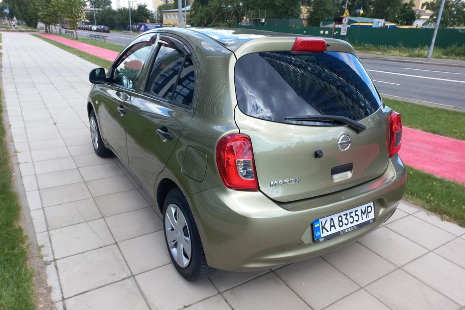 Продам Nissan Micra АКПП 2016 года в Киеве