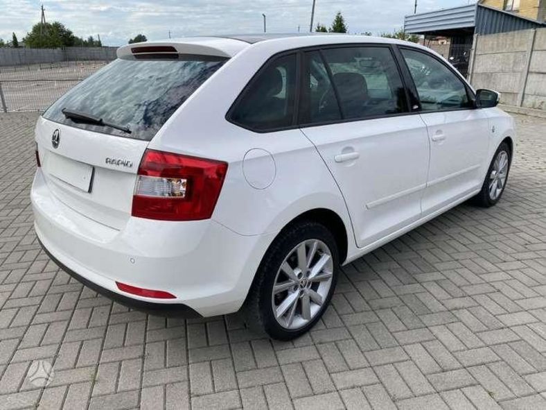 Продам Skoda Rapid 1.6 TD 2014 года в г. Ирпень, Киевская область