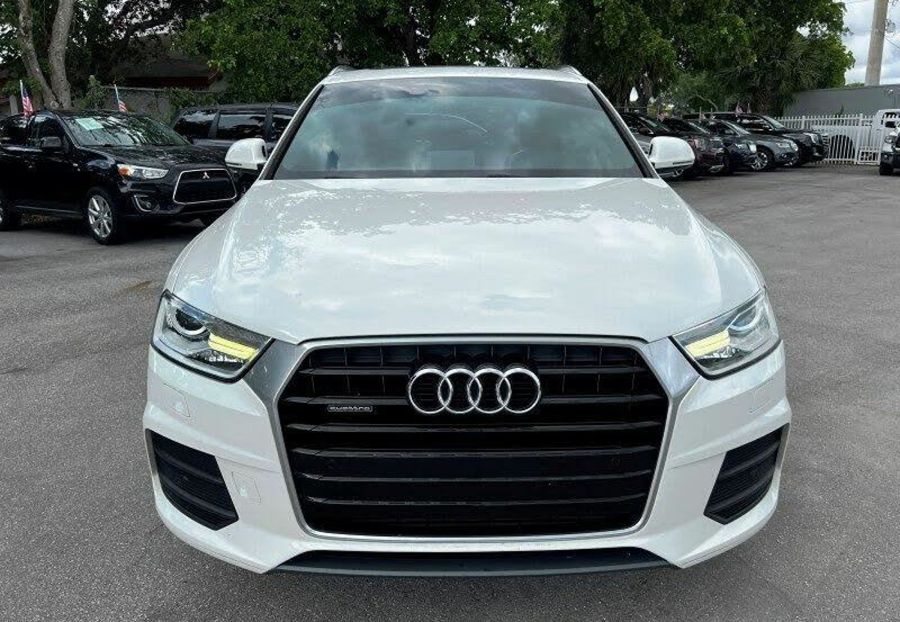 Продам Audi Q3 Premium Plus 2016 года в Львове