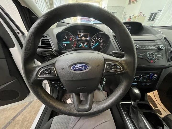 Продам Ford Escape 2017 года в Львове