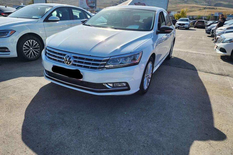 Продам Volkswagen Passat B8 2016 года в Львове