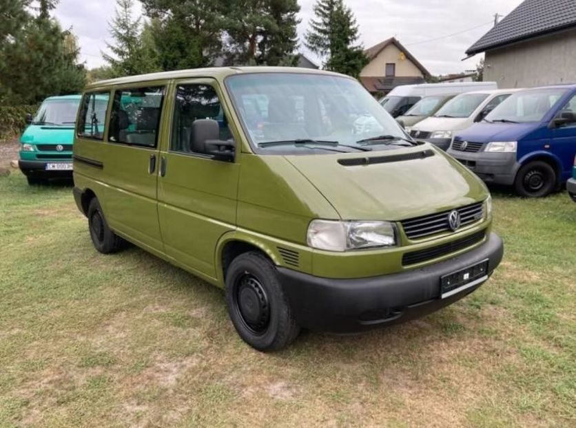 Продам Volkswagen T4 (Transporter) пасс. 2000 года в Киеве