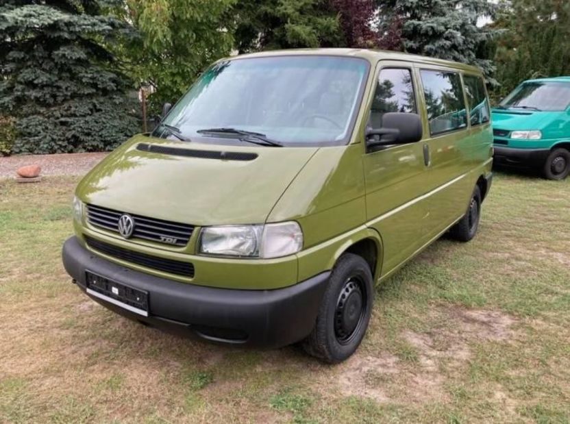 Продам Volkswagen T4 (Transporter) пасс. 2000 года в Киеве