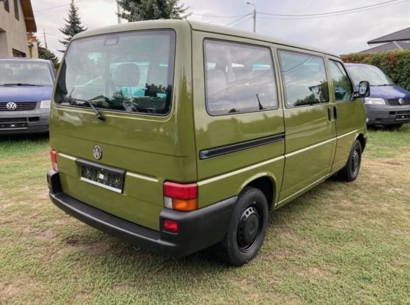 Продам Volkswagen T4 (Transporter) пасс. 2000 года в Киеве