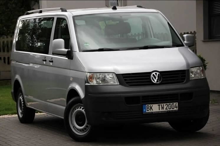 Продам Volkswagen T5 (Transporter) пасс. 2010 года в Киеве