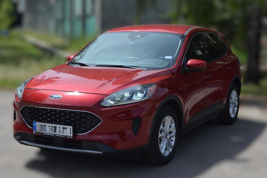 Продам Ford Escape 2020 года в Киеве