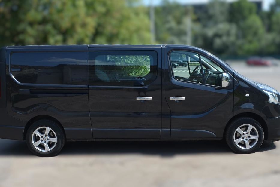 Продам Renault Trafic пасс. Вантажопасажирський 6 місць 2015 года в Киеве