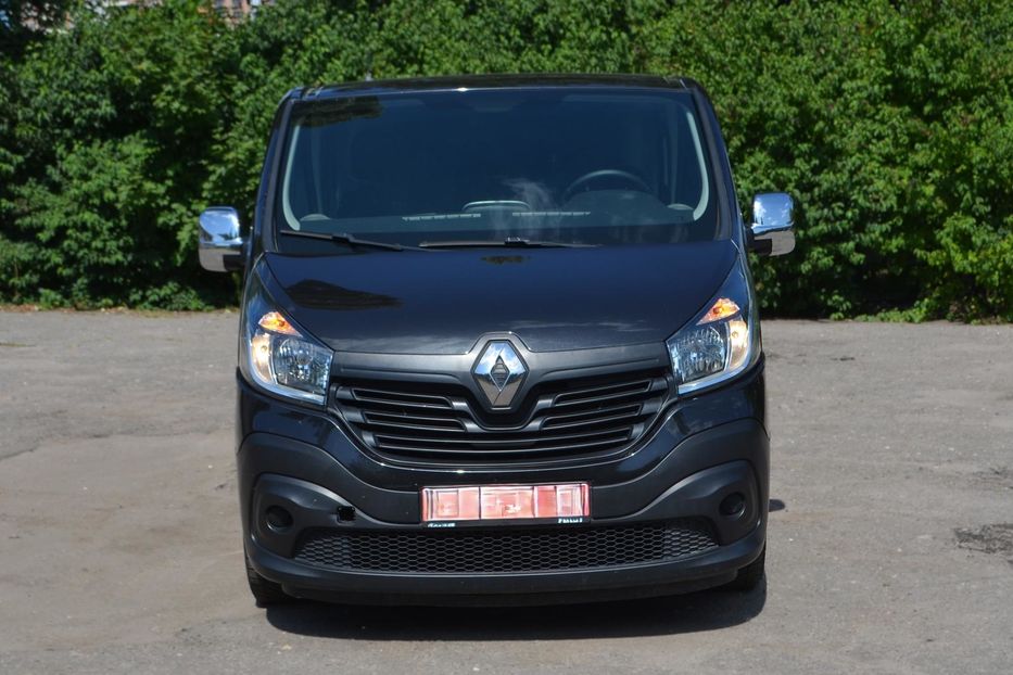 Продам Renault Trafic пасс. Вантажопасажирський 6 місць 2015 года в Киеве