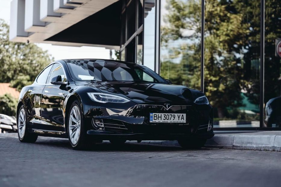 Продам Tesla Model S 2018 года в Одессе