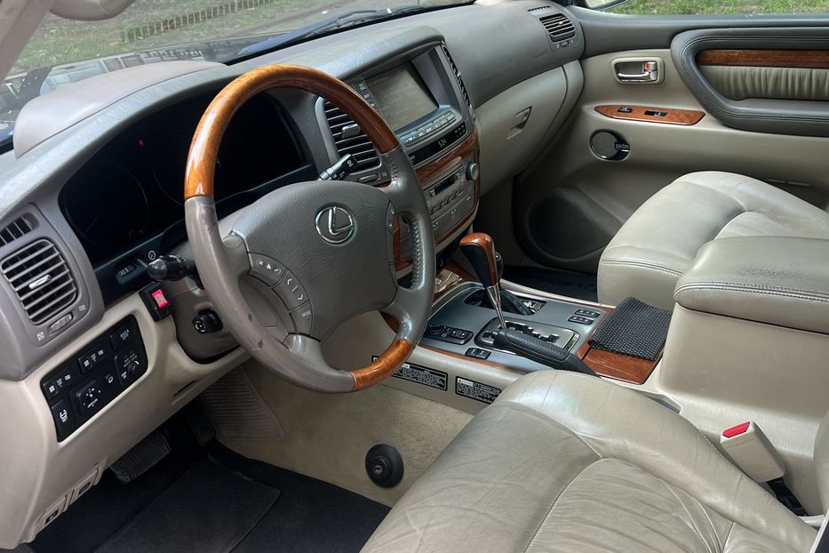 Продам Lexus LX 470 Ресталинг 2005 года в Одессе