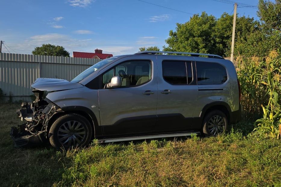 Продам Peugeot Rifter 1,6 TDI HT(92 k.c) L2 2021 года в Киеве