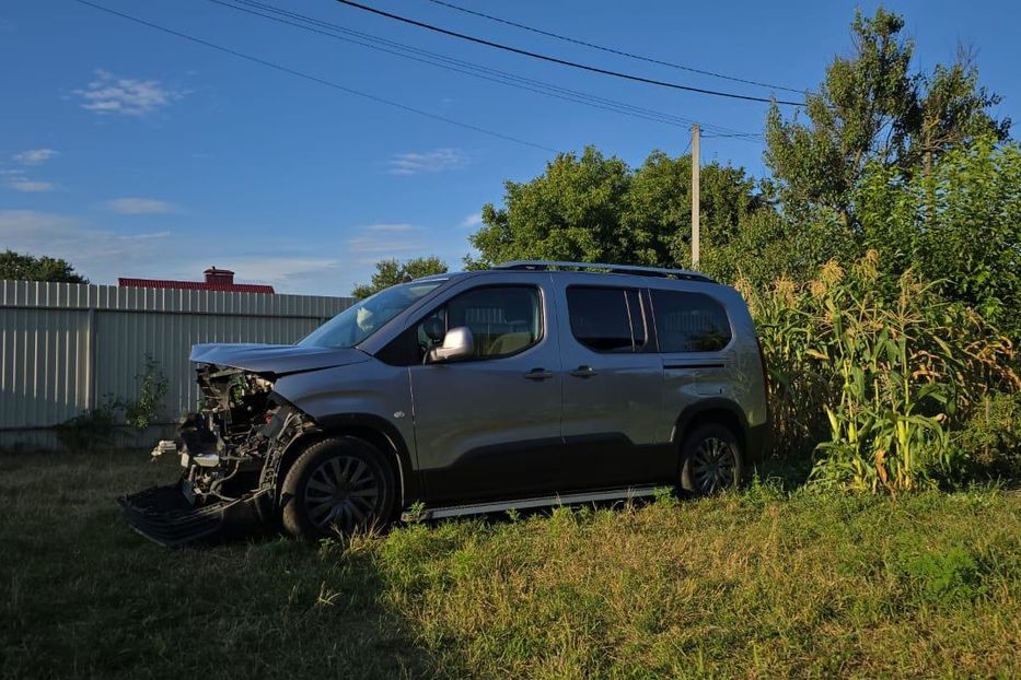 Продам Peugeot Rifter 1,6 TDI HT(92 k.c) L2 2021 года в Киеве