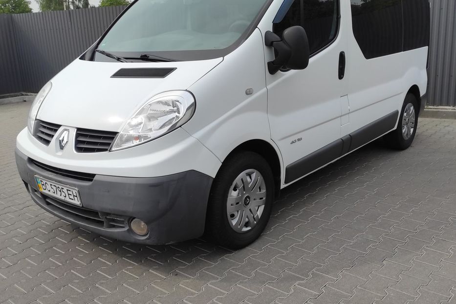 Продам Renault Trafic пасс. L1H1  2010 года в г. Червоноград, Львовская область