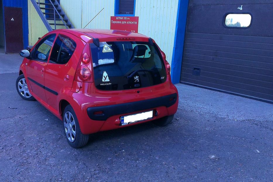 Продам Peugeot 107 2011 года в Киеве