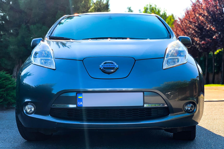 Продам Nissan Leaf Zero Emission 2014 года в Днепре