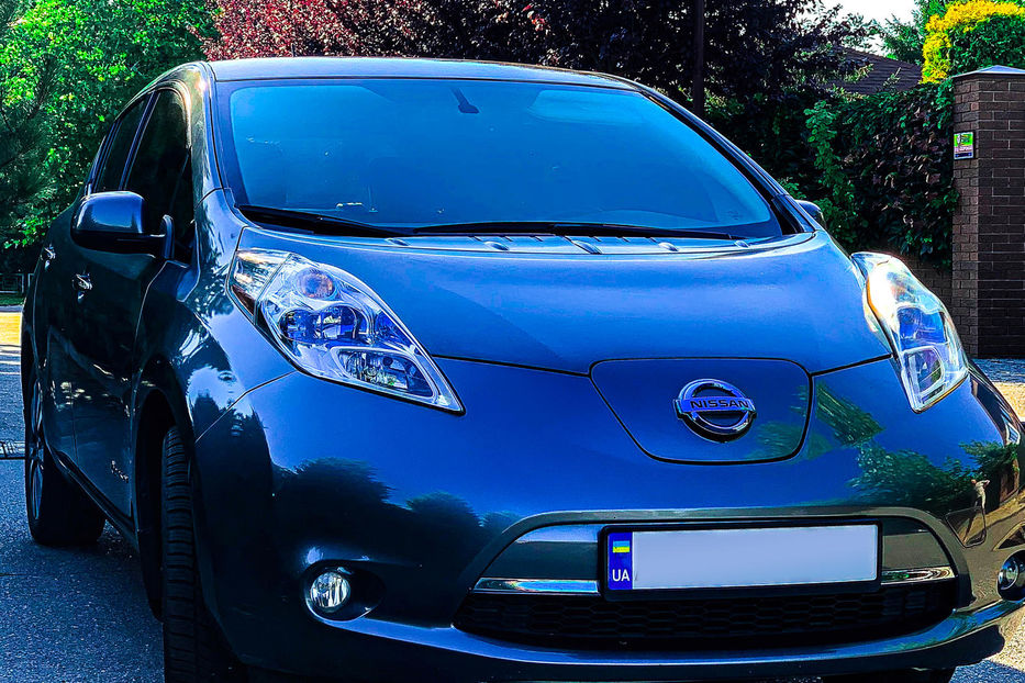 Продам Nissan Leaf Zero Emission 2014 года в Днепре