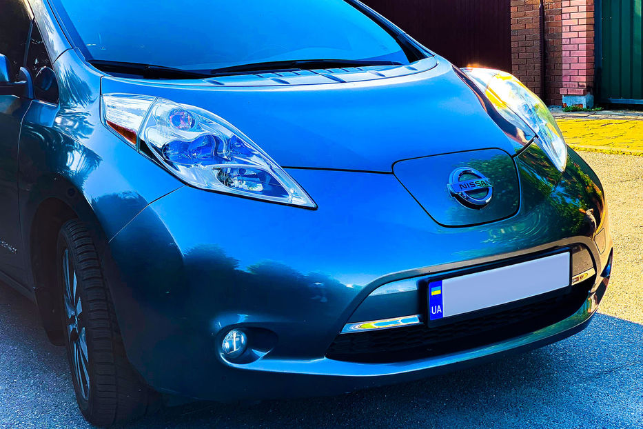 Продам Nissan Leaf Zero Emission 2014 года в Днепре