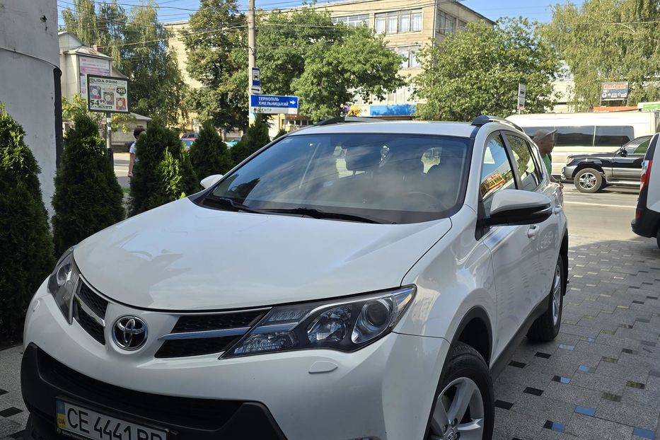 Продам Toyota Rav 4 2013 года в Черновцах