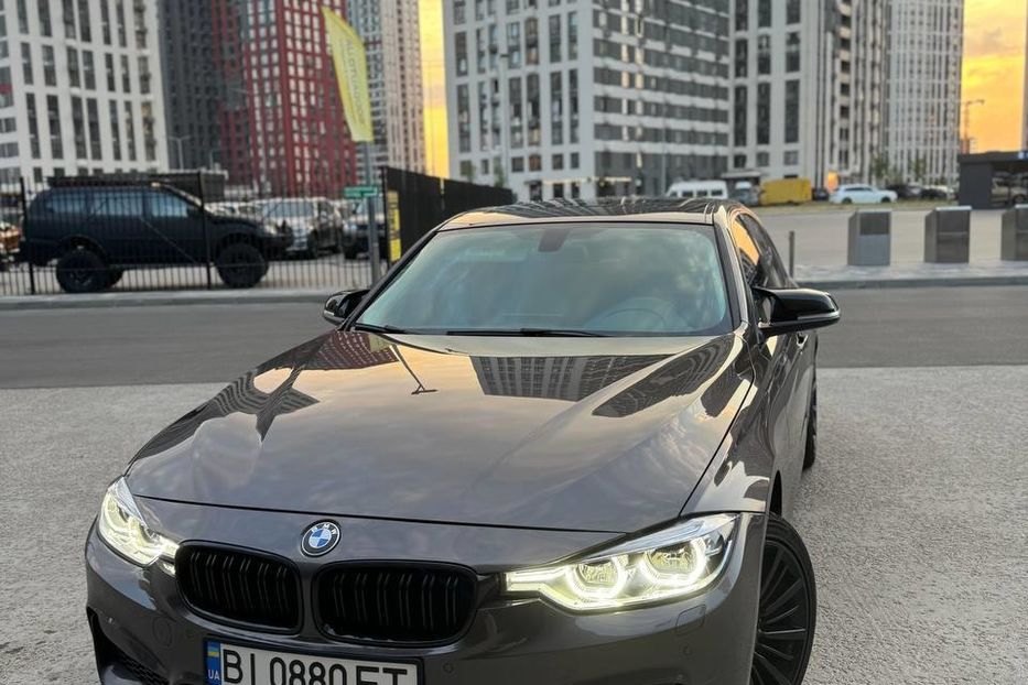 Продам BMW 328 XDrive Luxury Line 2013 года в Киеве