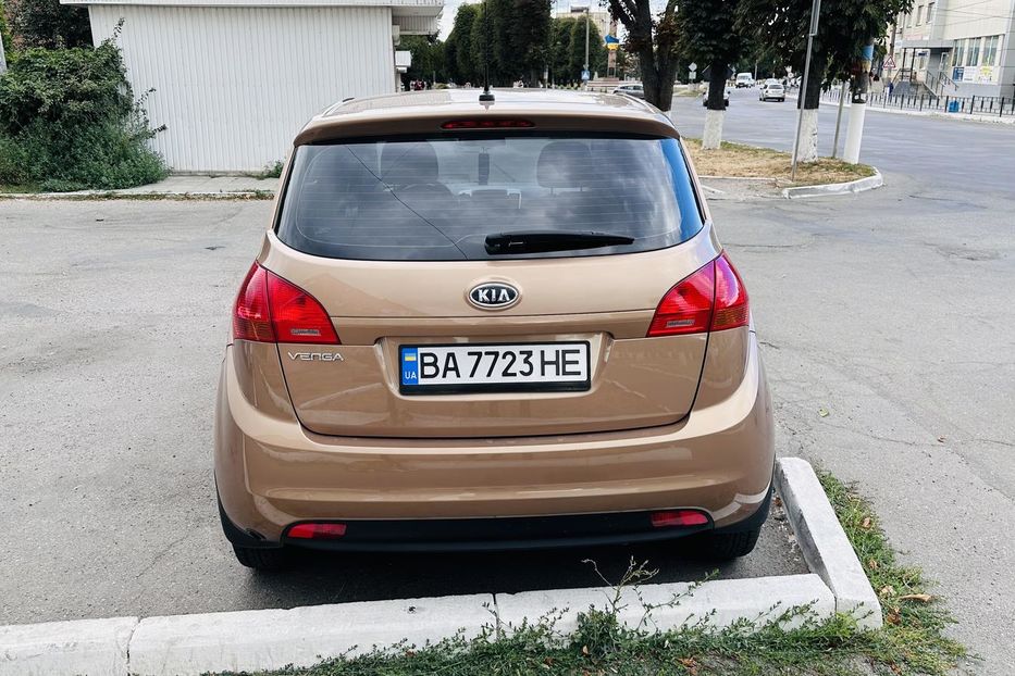 Продам Kia Venga 2012 года в г. Знаменка, Кировоградская область