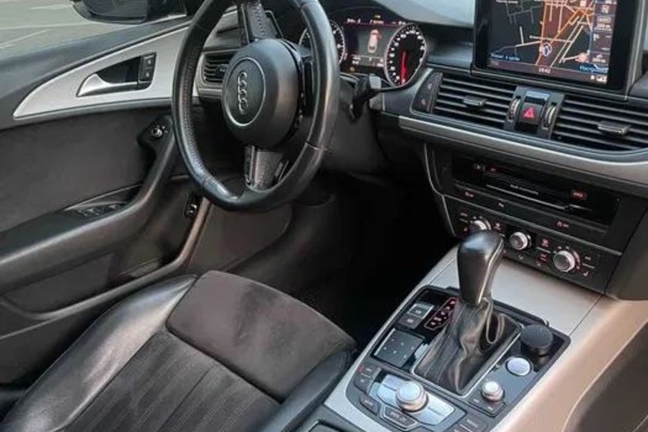 Продам Audi A6 С7 2016 года в Киеве