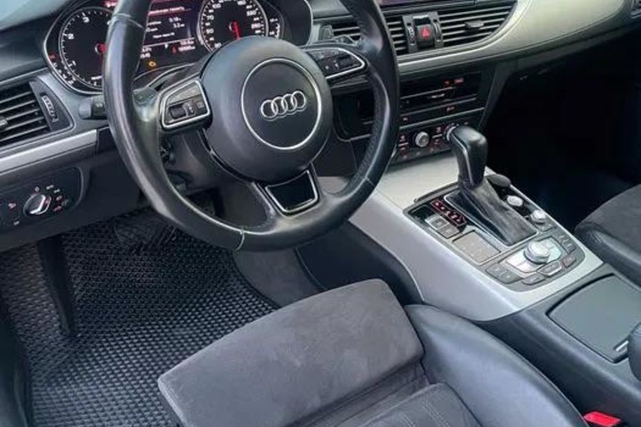 Продам Audi A6 С7 2016 года в Киеве