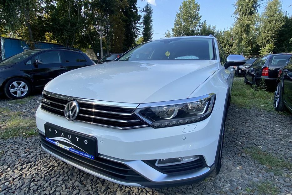 Продам Volkswagen Passat B8 2019 года в Луцке