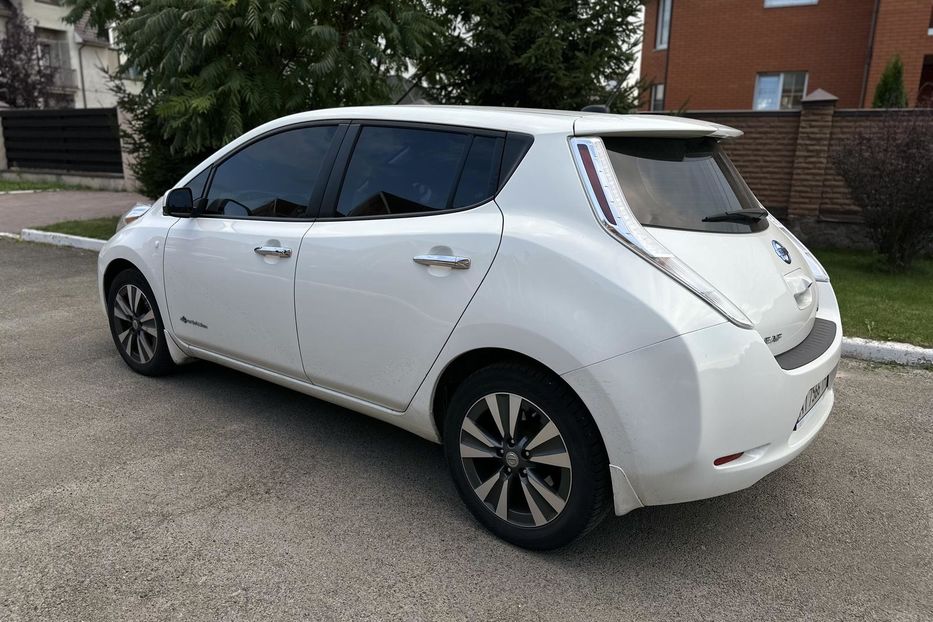 Продам Nissan Leaf 30 kw 2016 года в Киеве