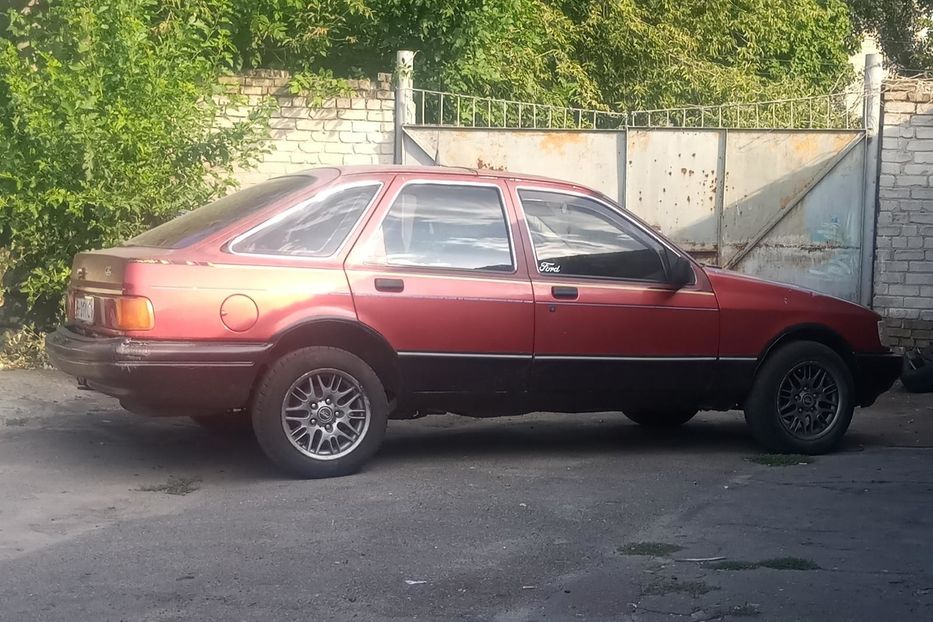 Продам Ford Sierra комфорт 1987 года в Киеве