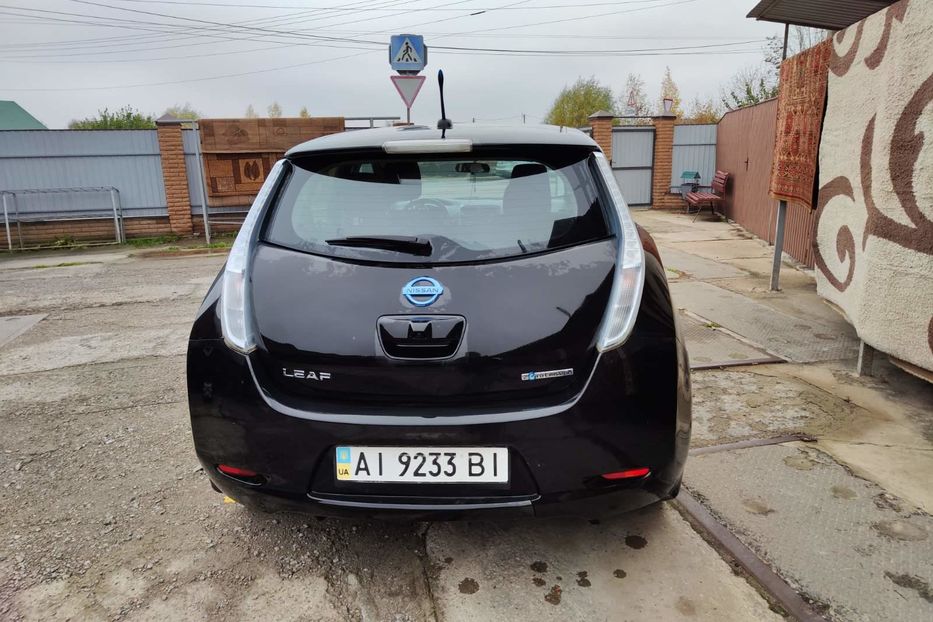 Продам Nissan Leaf 2013 года в г. Бровары, Киевская область