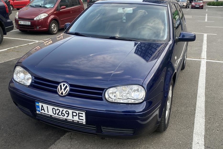 Продам Volkswagen Golf IV 2000 года в Киеве